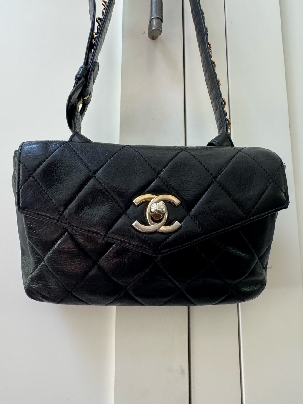 CHANEL Vintage Black Quilted Lambskin CC Turn Lock Belt Bag Bum Bag 75/30 - Picture 15 of 16